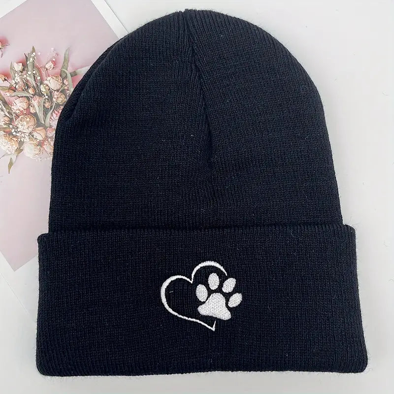 Heart Paw Beanie | Black